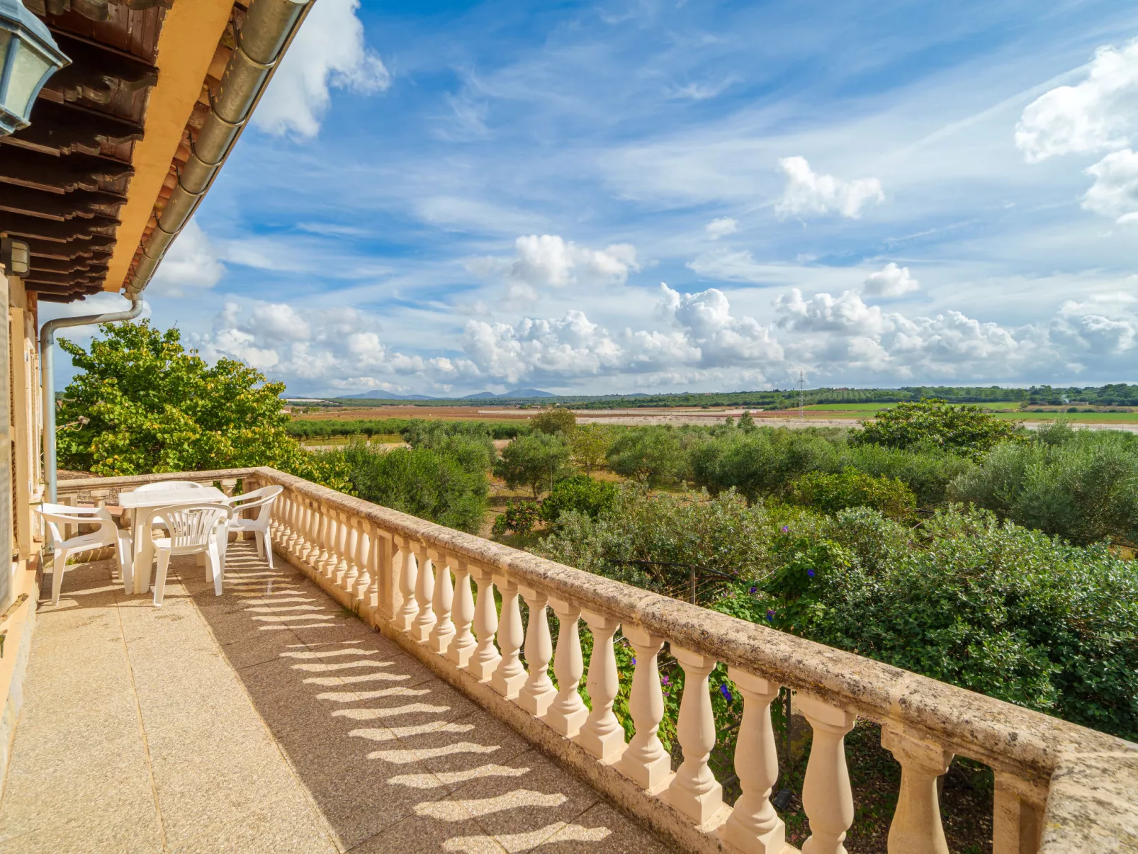 Campas-Outside