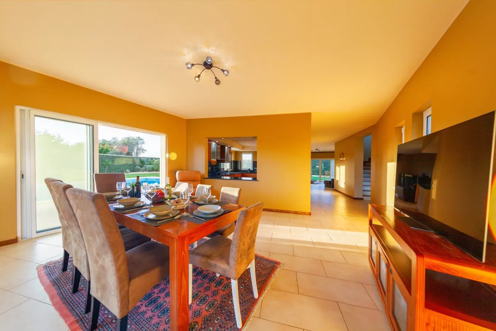 Villa Bliss-Dining room