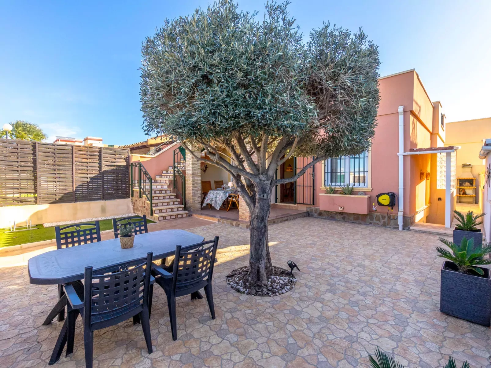 Residencial Villa Madrid-Dehors