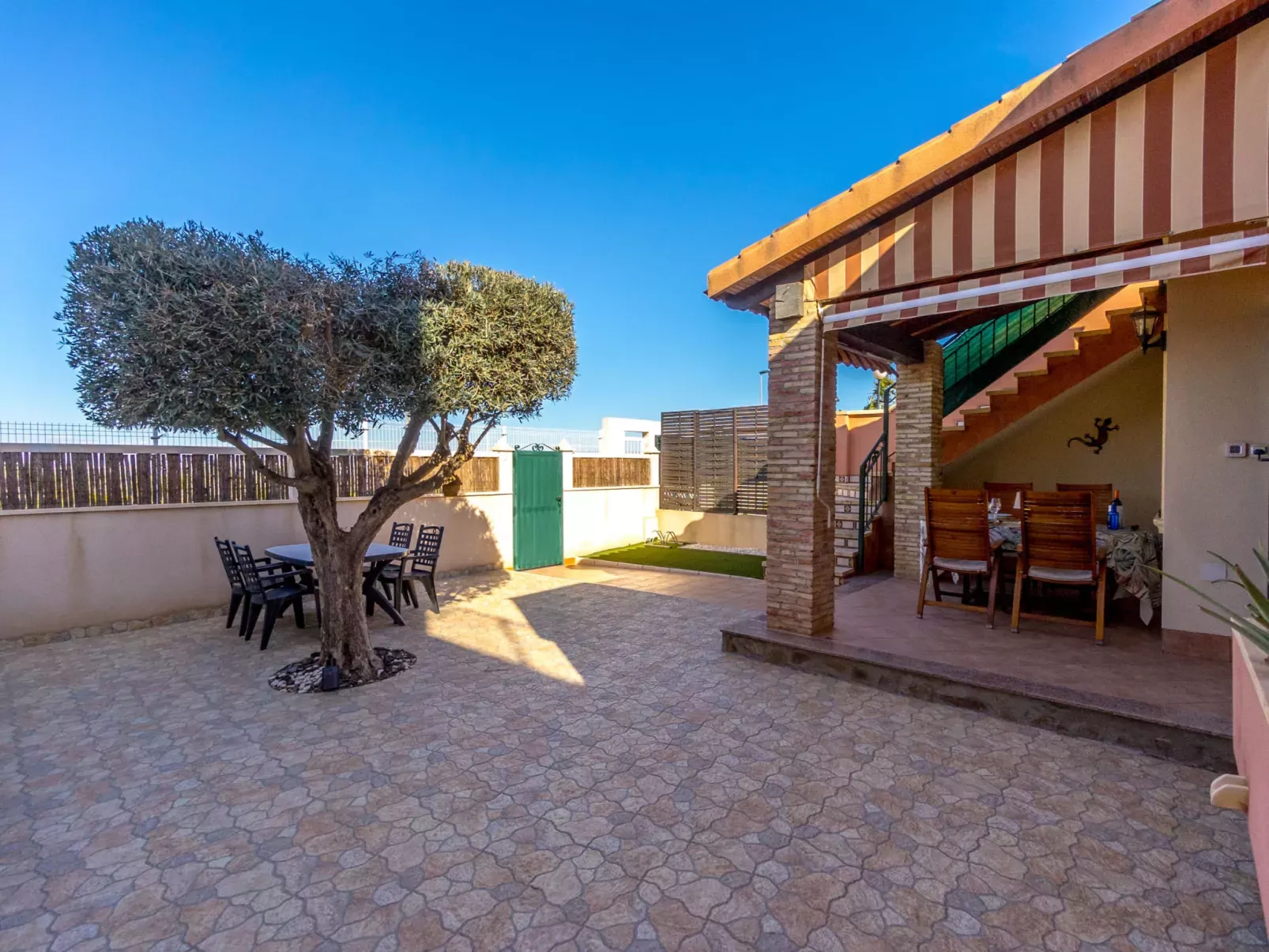 Residencial Villa Madrid-Dehors