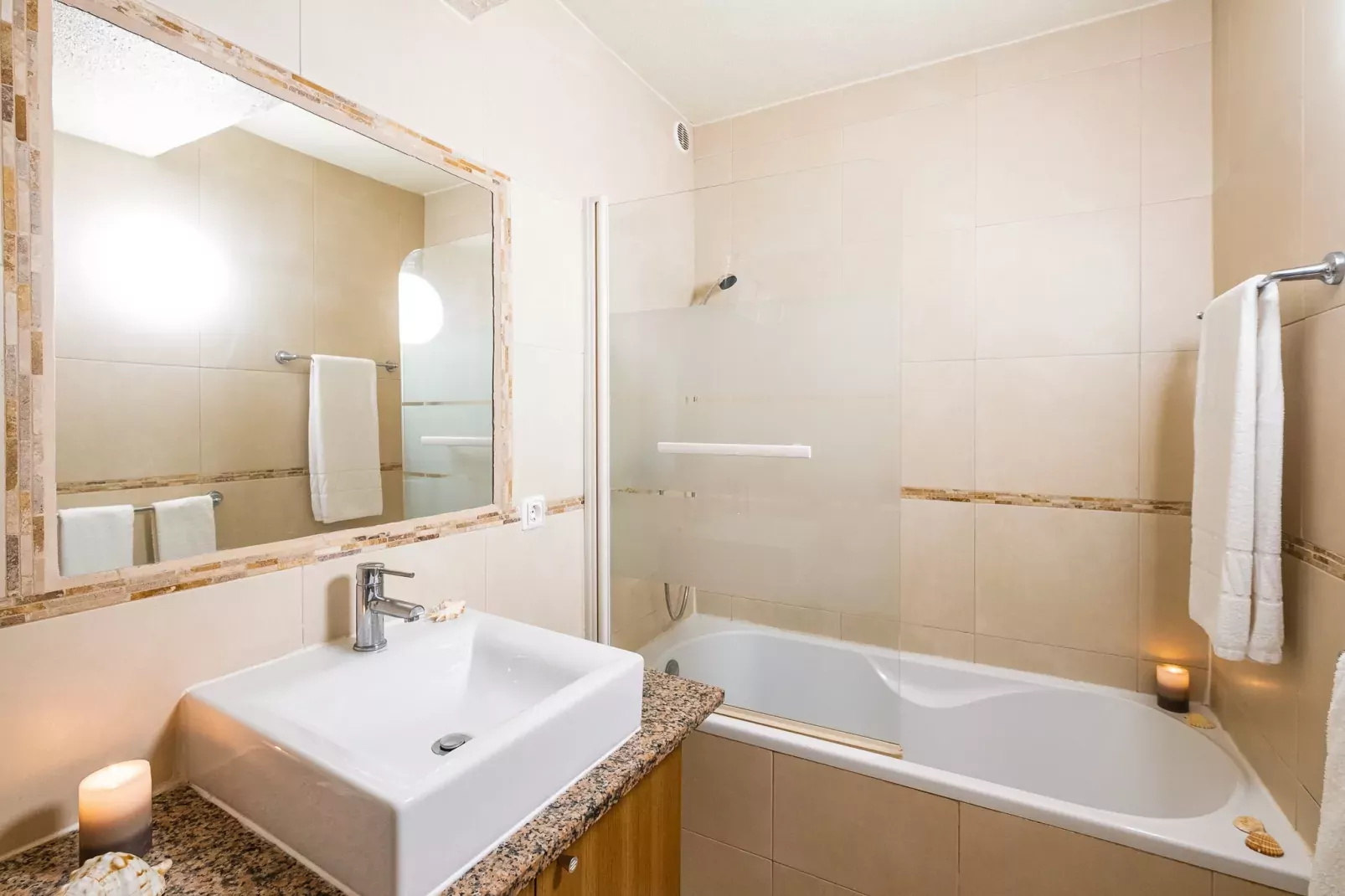 Villa Dorado-Bathroom