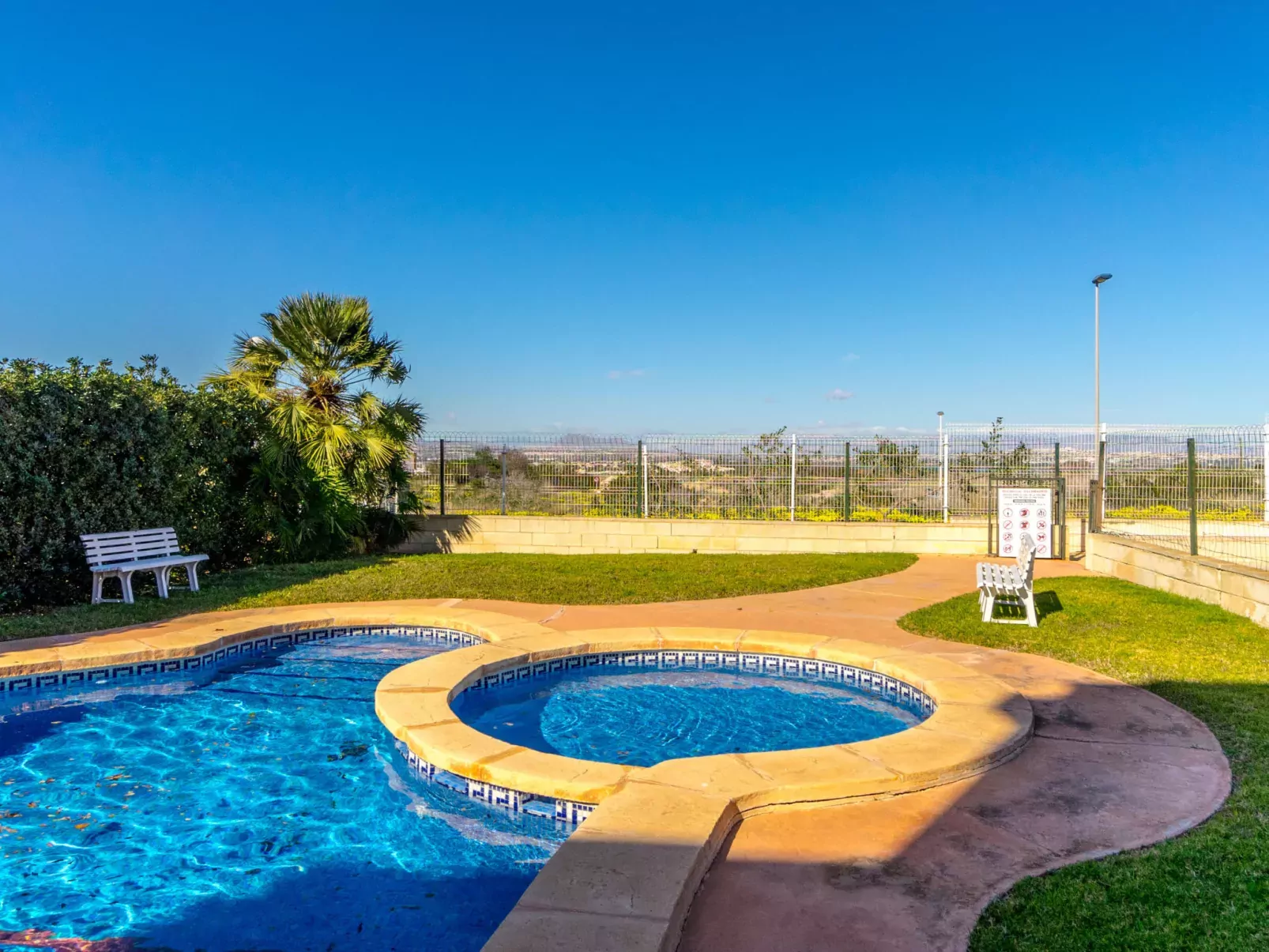 Residencial Villa Madrid-Dehors