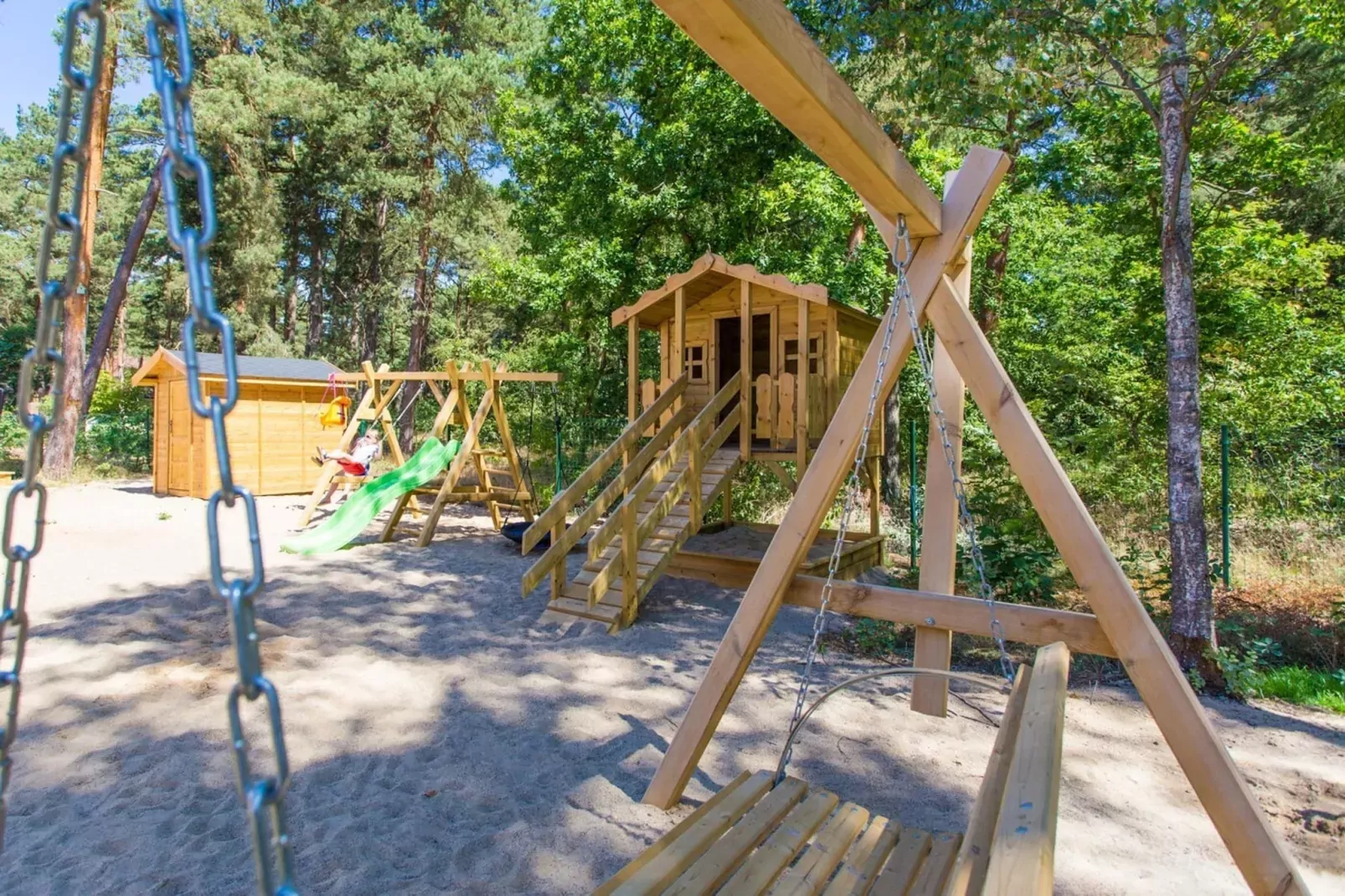 Domek wakacyjny dla 5 osób Pobierowo-Gardens summer