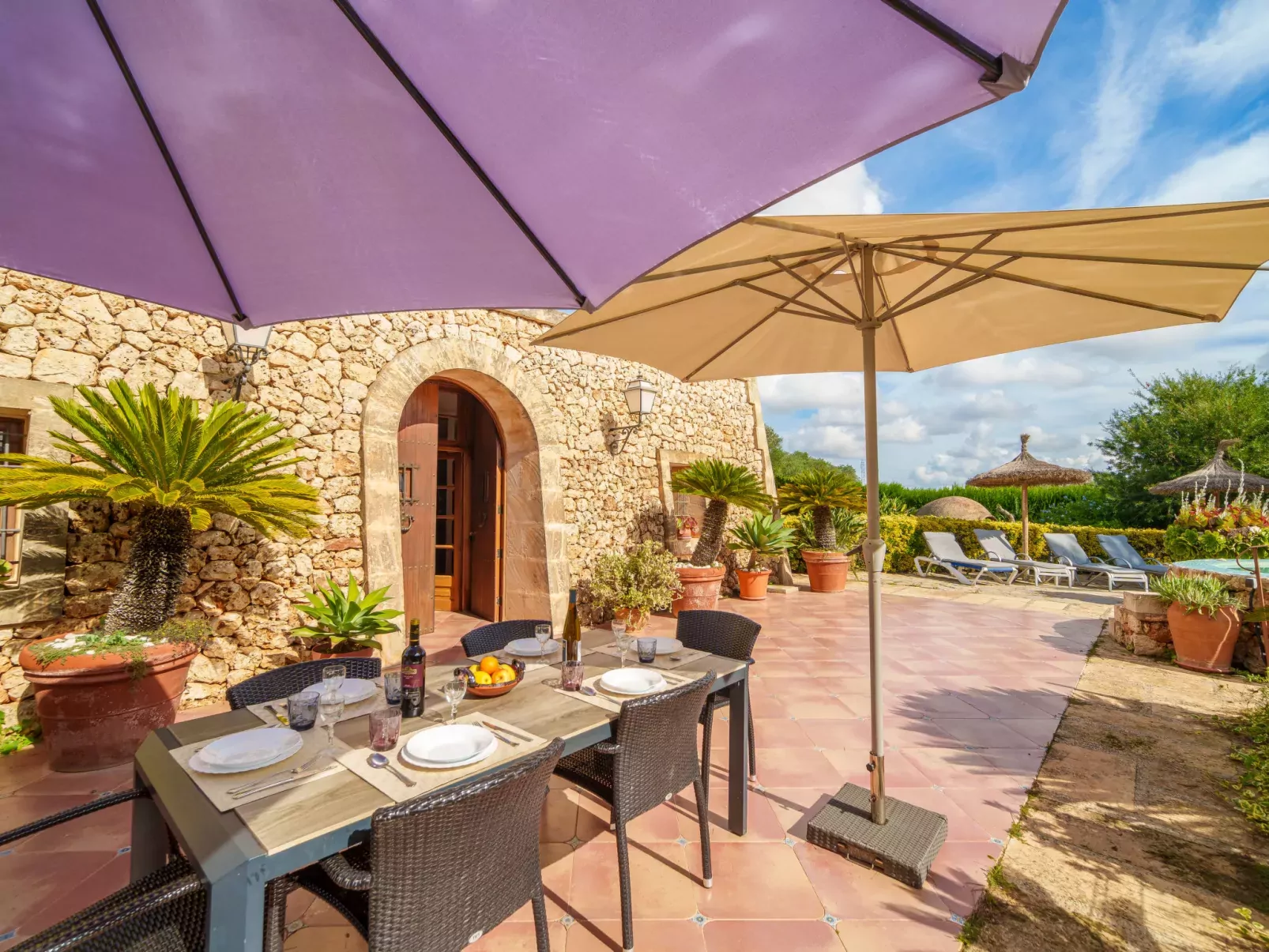 Son Siurana-Outside