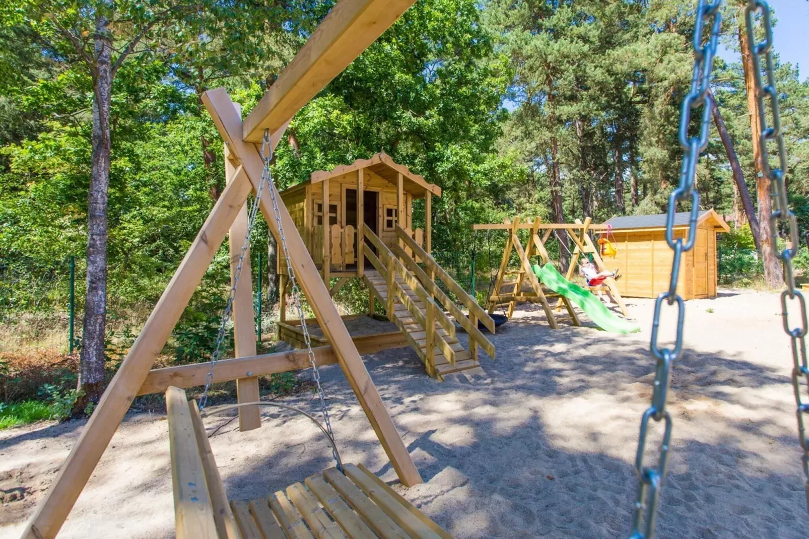 Domek wakacyjny dla 6 osób Pobierowo-Gardens summer