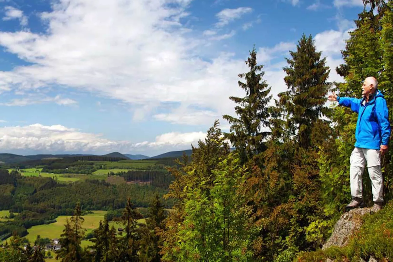 Am Südhang Wohnung 28-Gebiete Sommer 20 km