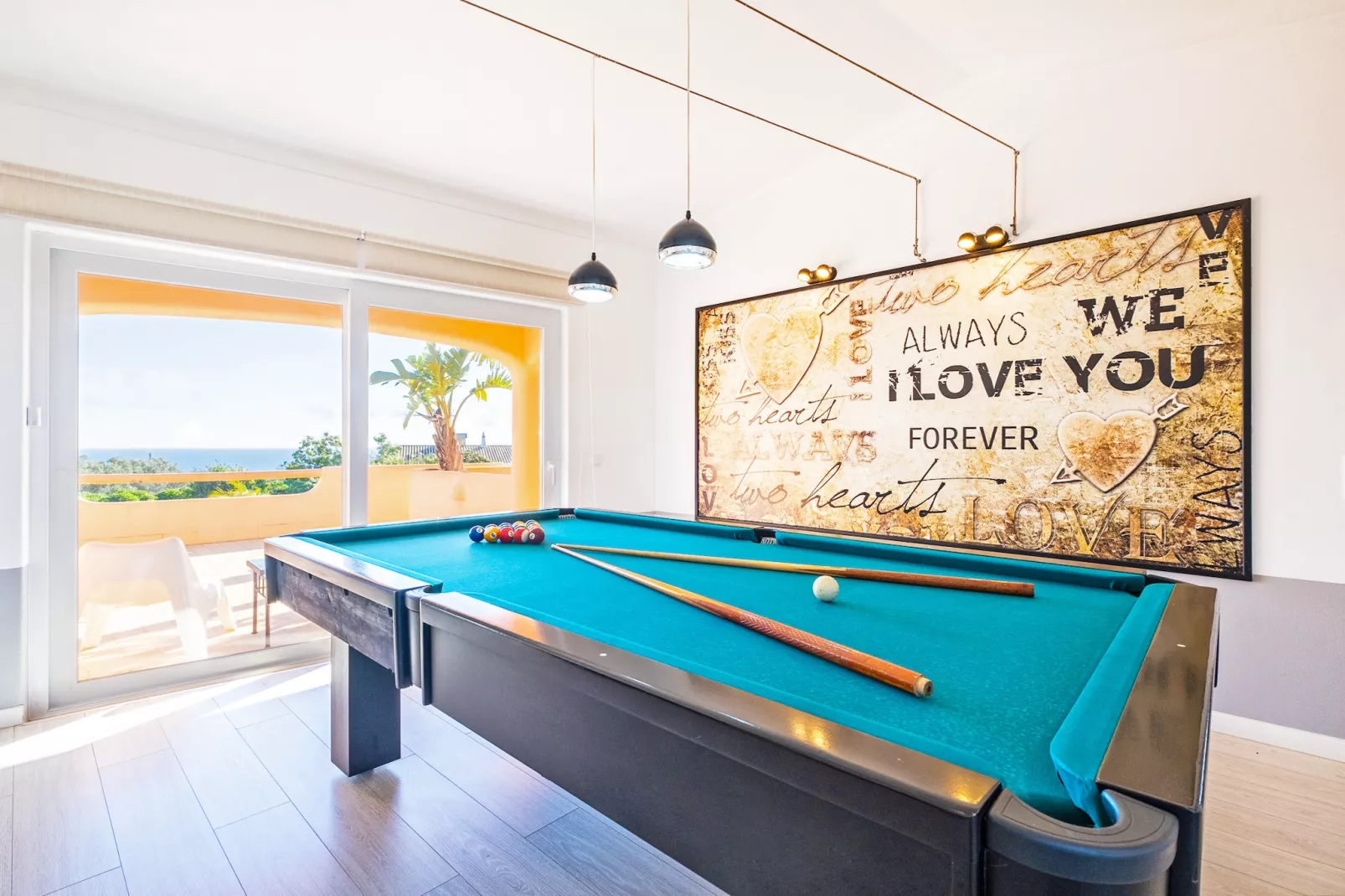 Villa Eagles Nest-Living room