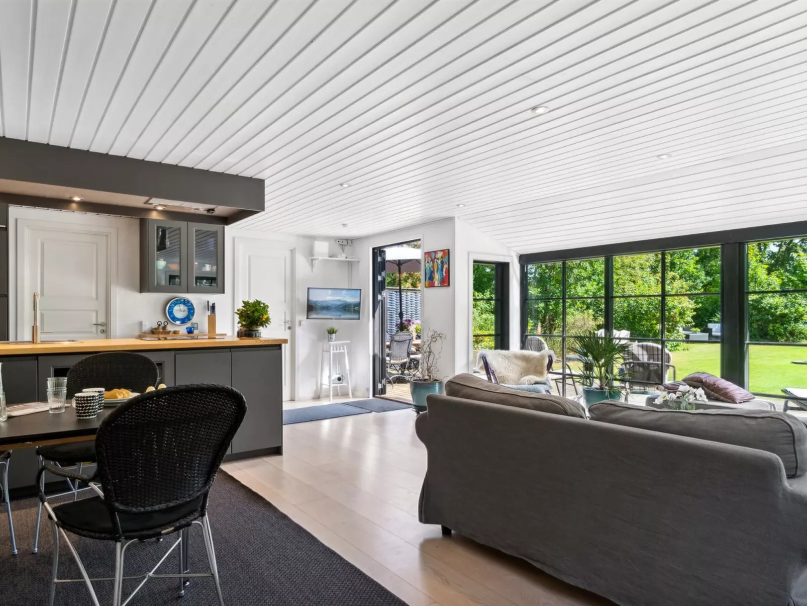 "Bedine" - 1.3km from the sea-Inside