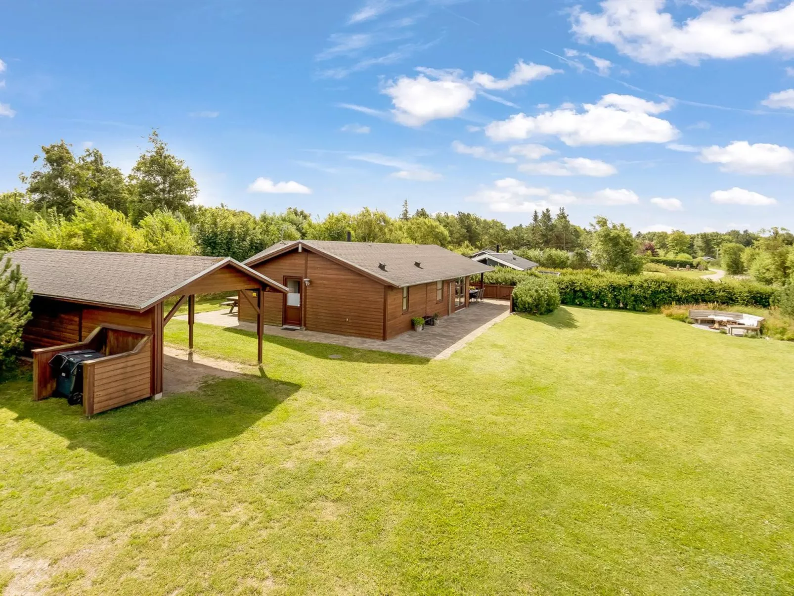 "Yngve" - 3.5km from the sea-Draußen