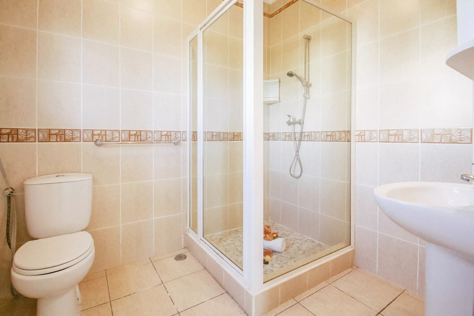 Villa Bellegarde-Bathroom