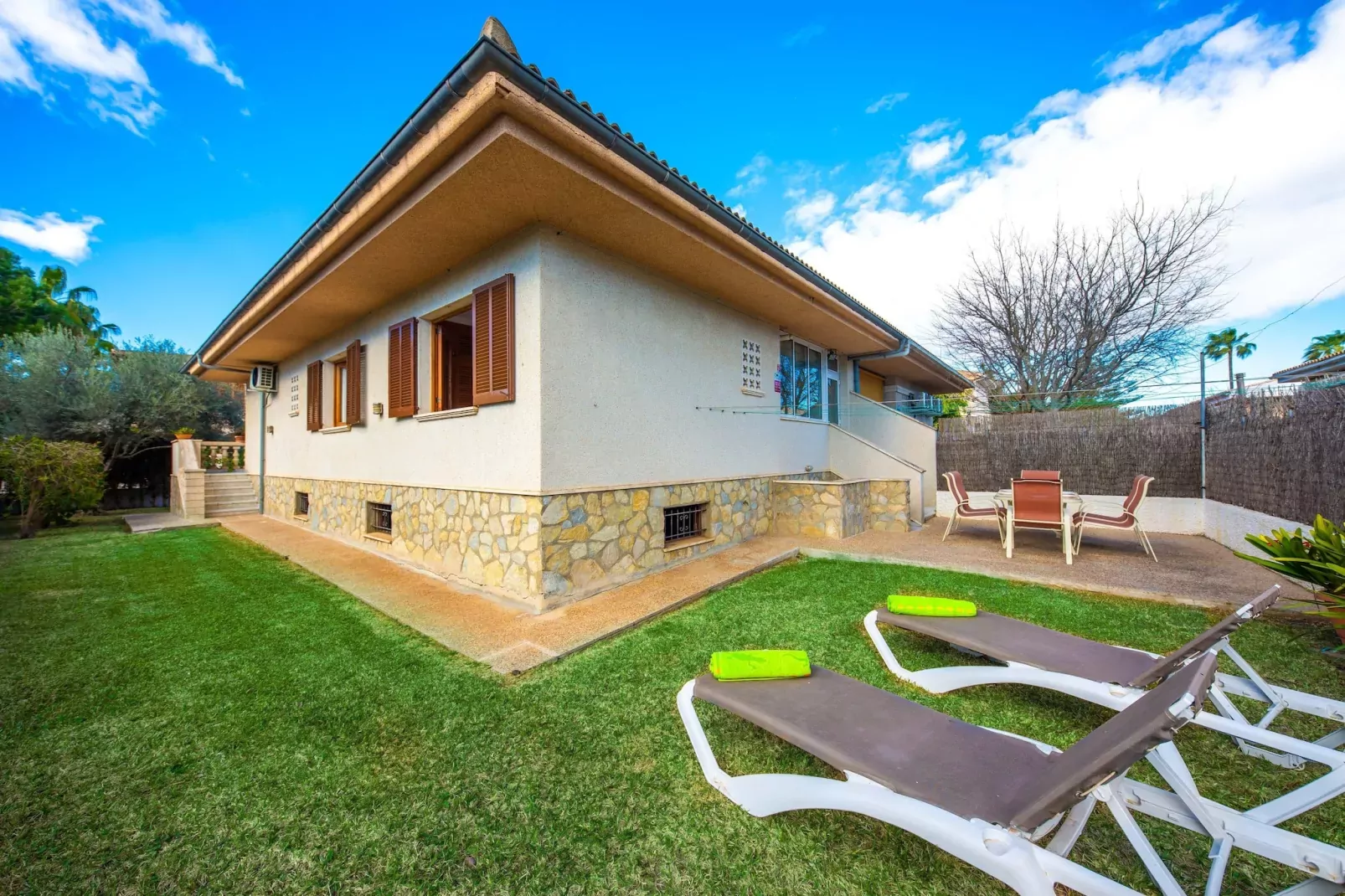 North House-Extérieur été