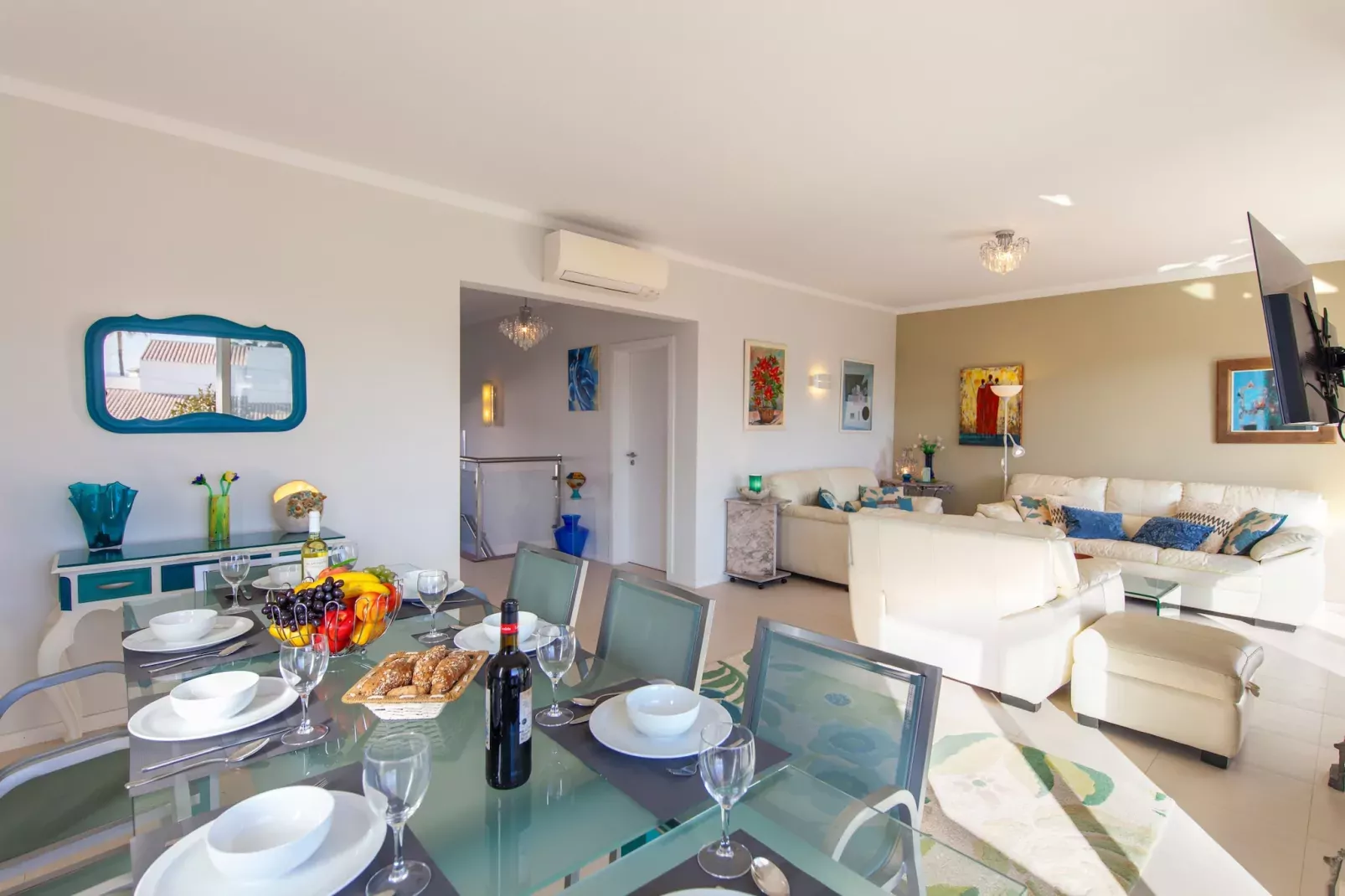 Villa Blue Bay-Dining room