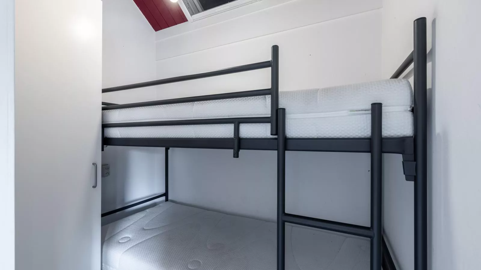 Kieft-Bedroom