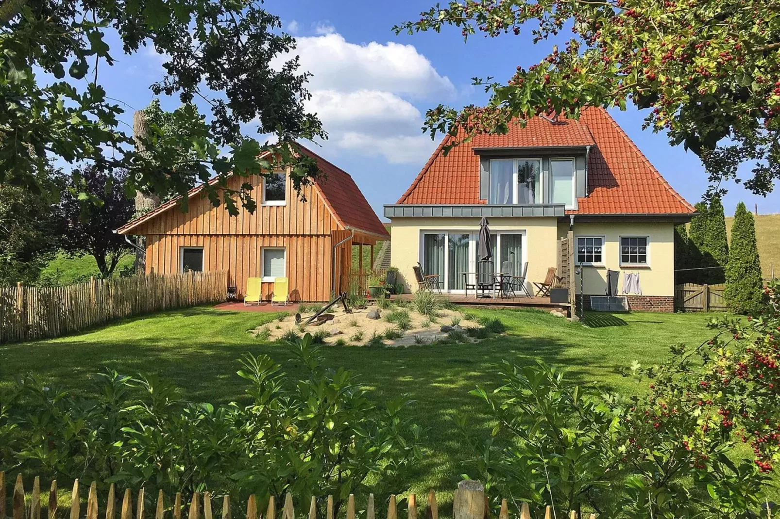 Krabbenfischerhaus Fedderwardersiel-Außenbereich Sommer