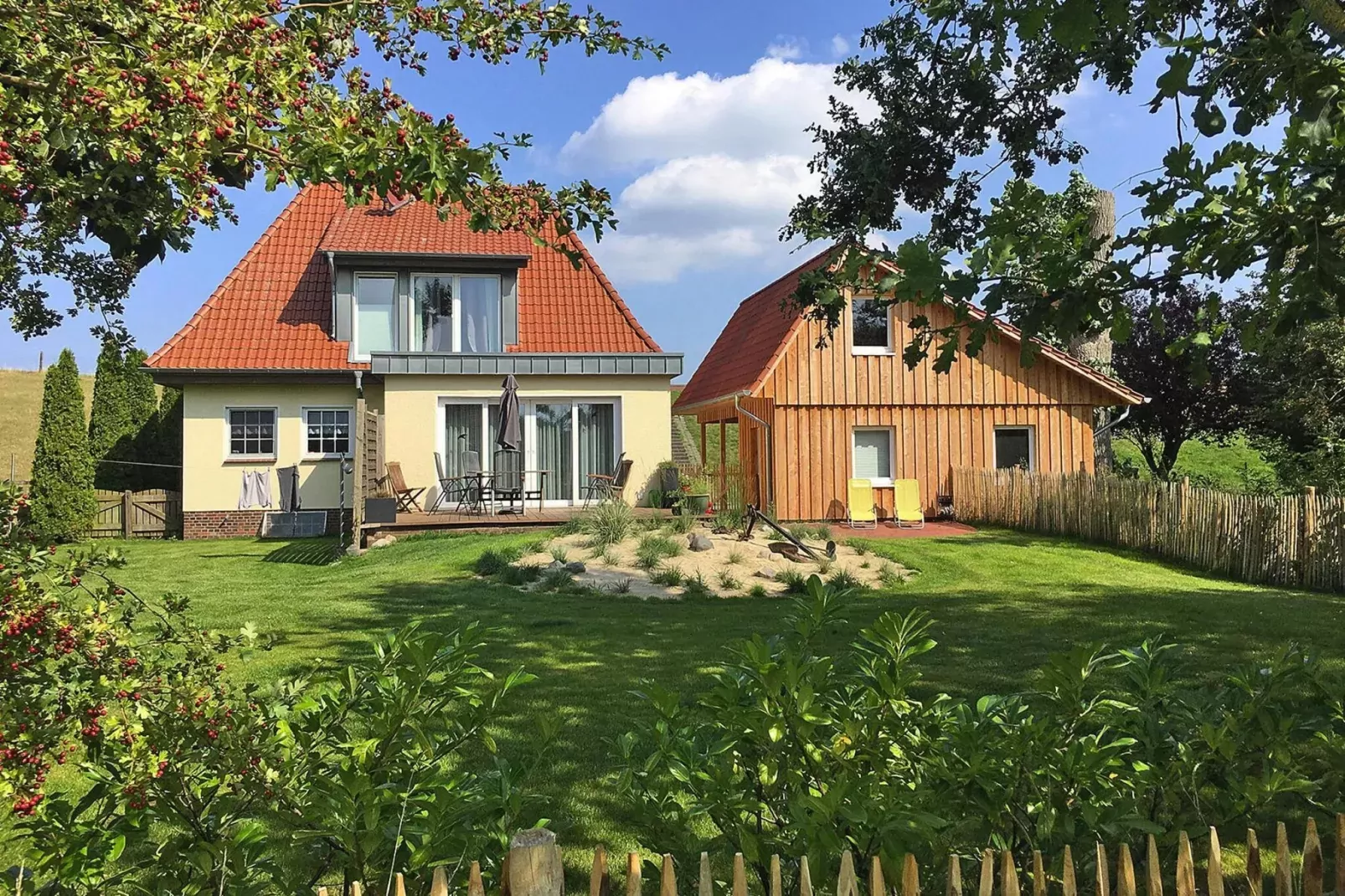 Krabbenfischerhaus Fedderwardersiel-Außenbereich Sommer