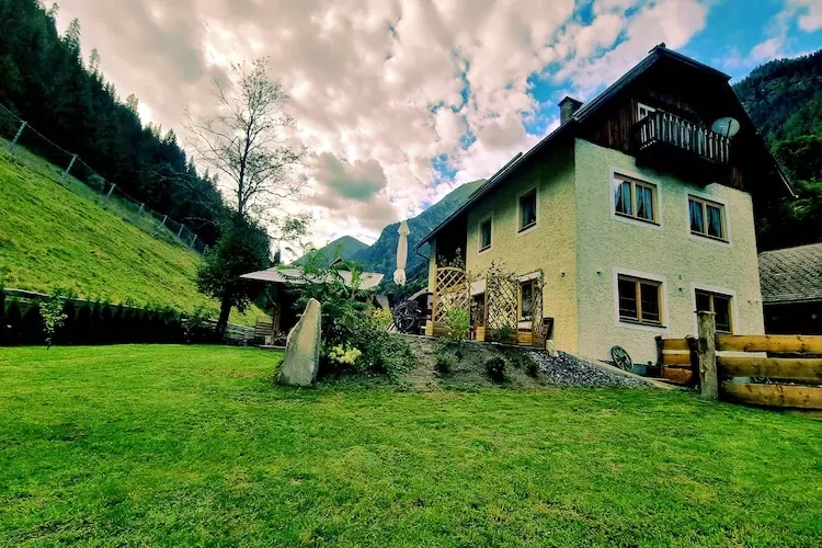 Ferienhaus Krapflgeusche-Terrassenbalkon
