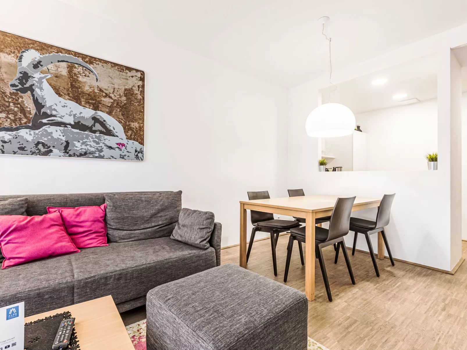Mit 1 Schlafzimmer & Saunabereich-Drinnen