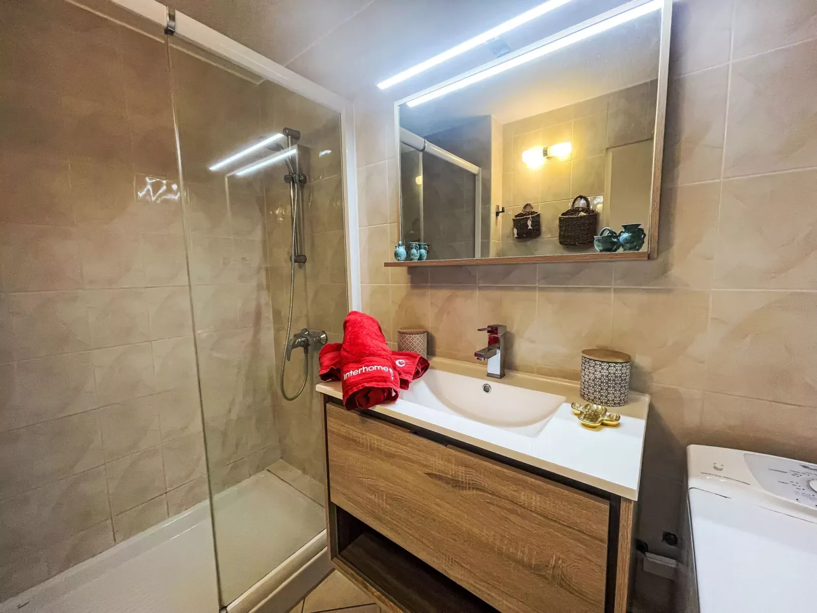 Le Palazzo del Mar-Inside