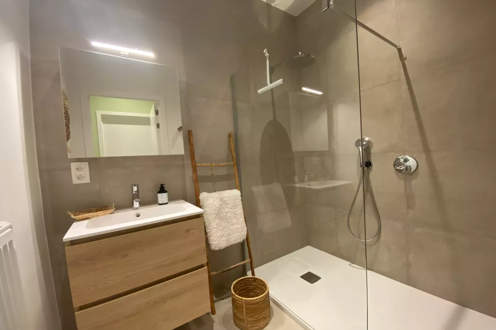 KARTHUIZER O/0101-Bathroom