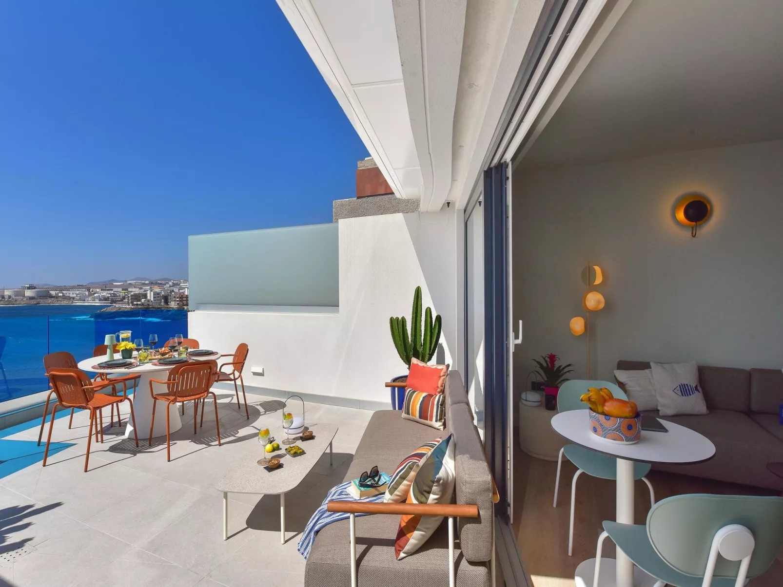 Neptuno Suite Playa-Inside