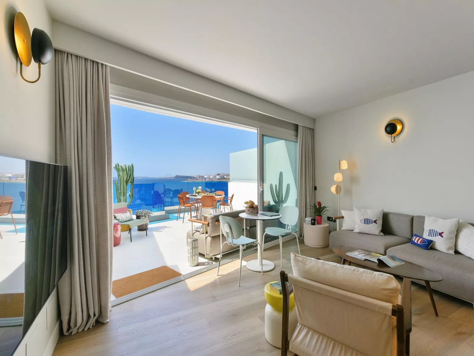 Neptuno Suite Playa-Inside