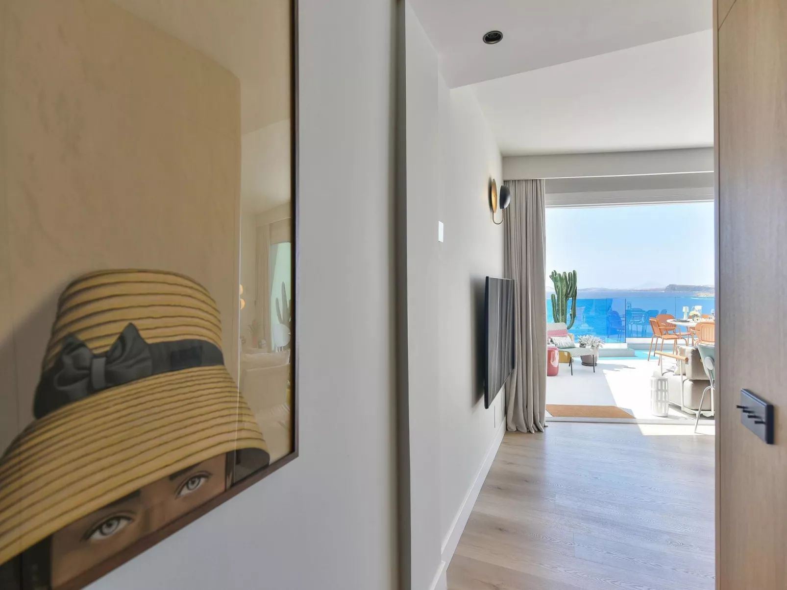 Neptuno Suite Playa-Inside