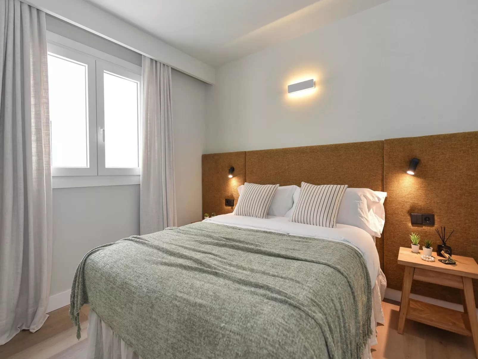 Neptuno Suite Playa-Inside