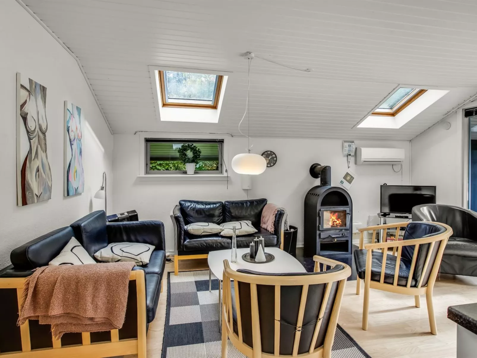 "Dimo" - 30km from the sea-Drinnen
