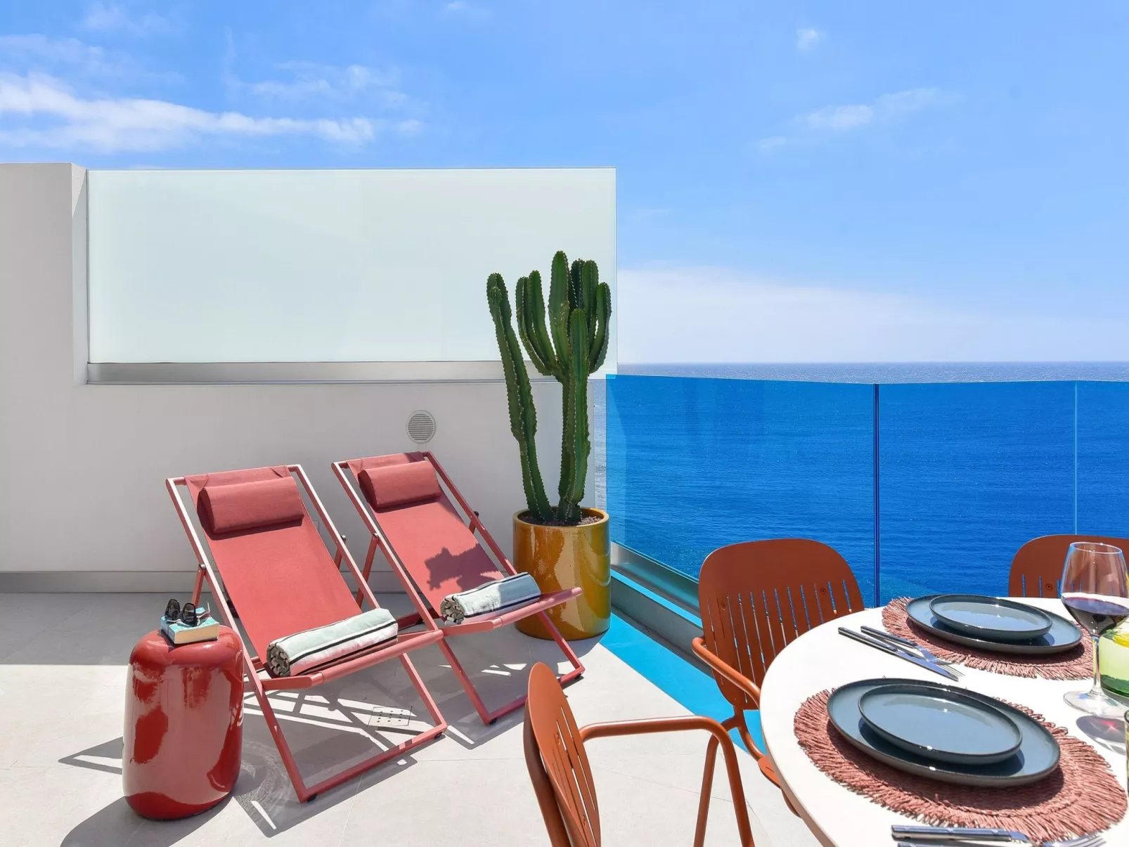 Neptuno Suite Playa-Inside