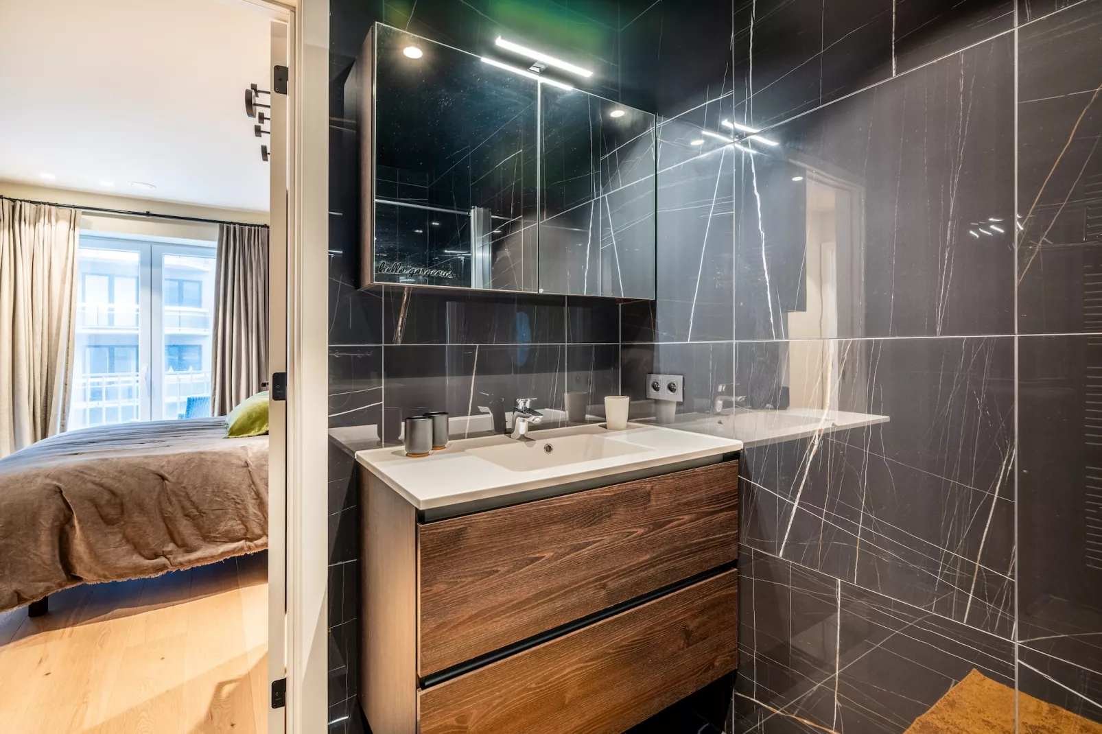 Ferrel - 0102-Badezimmer
