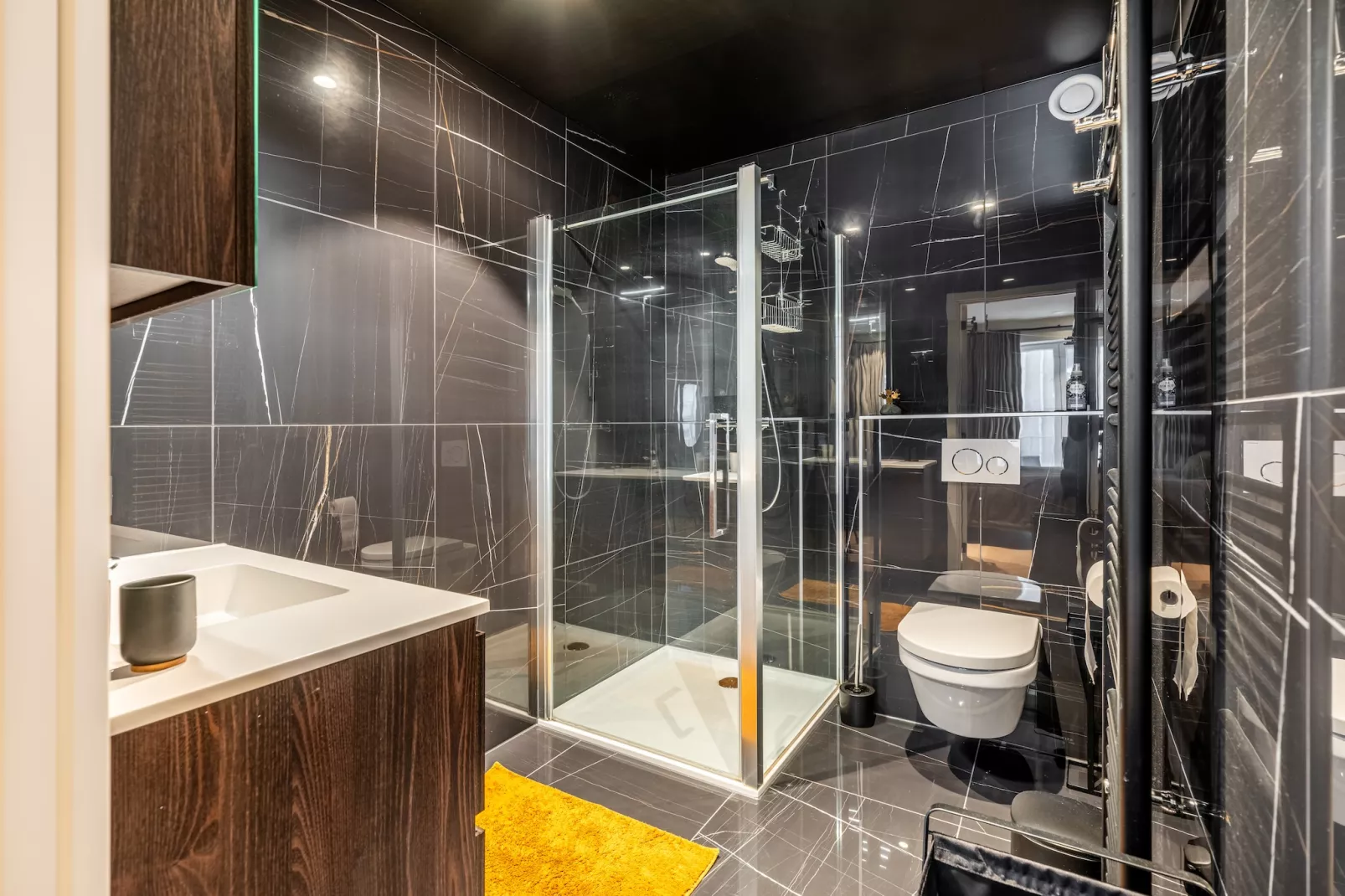 Ferrel - 0102-Badezimmer