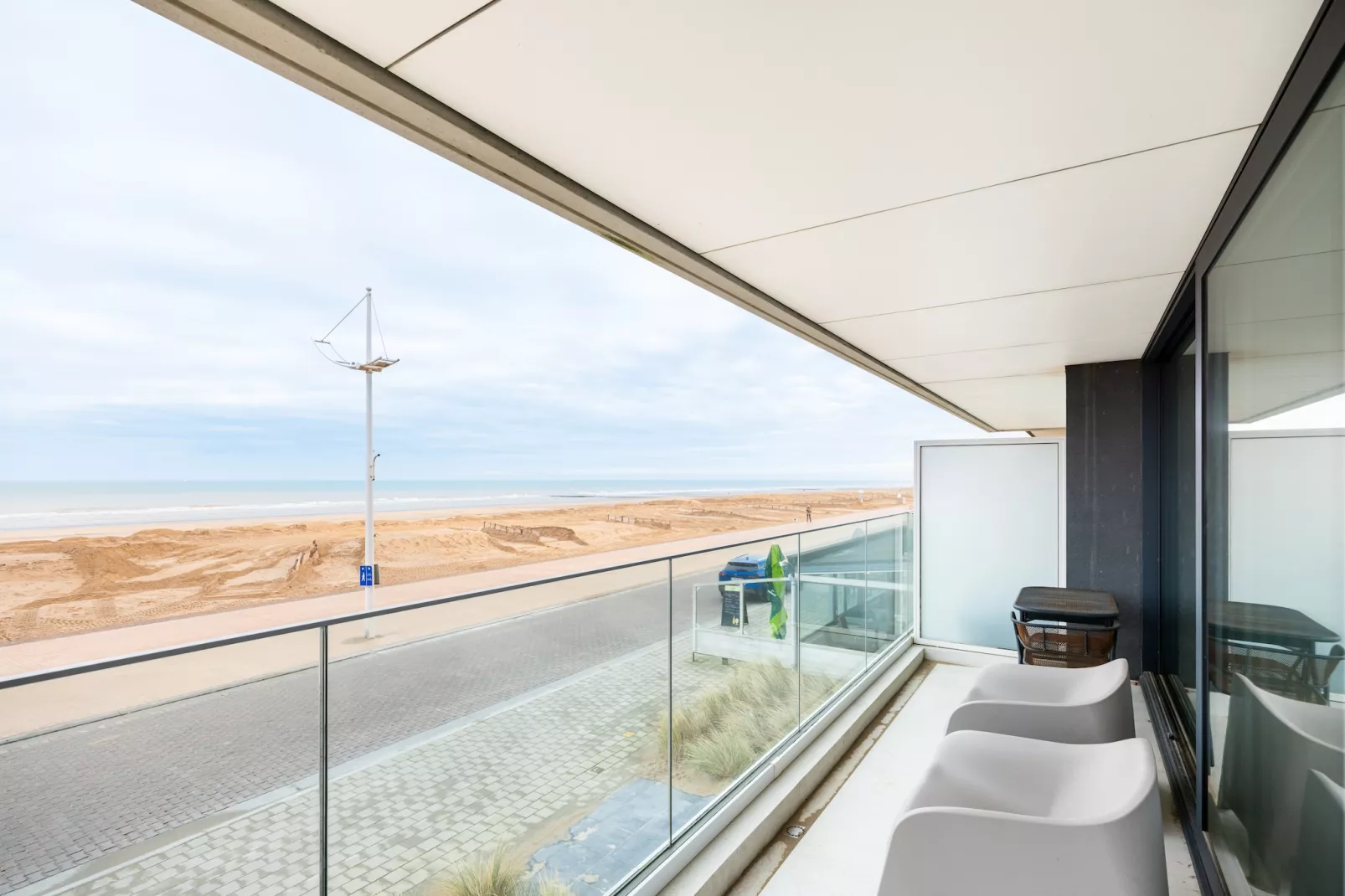 Ferrel - 0102-Terrassenbalkon