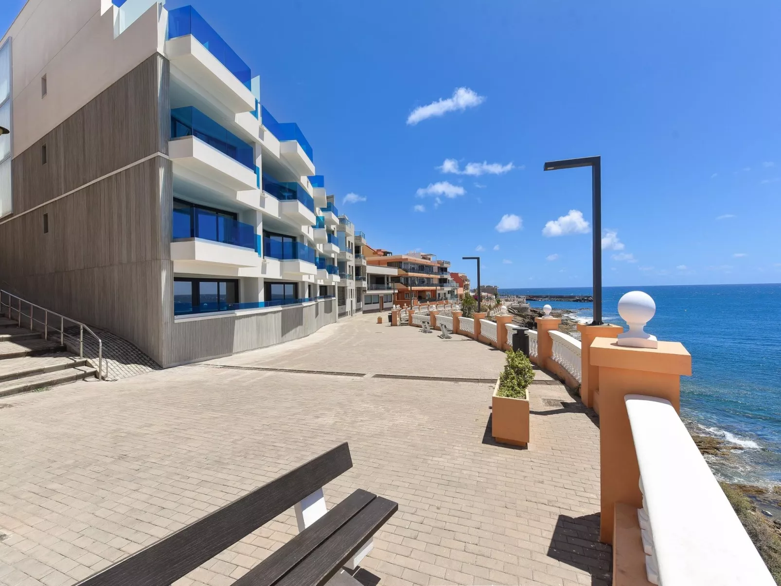 Neptuno Suite Playa-Outside