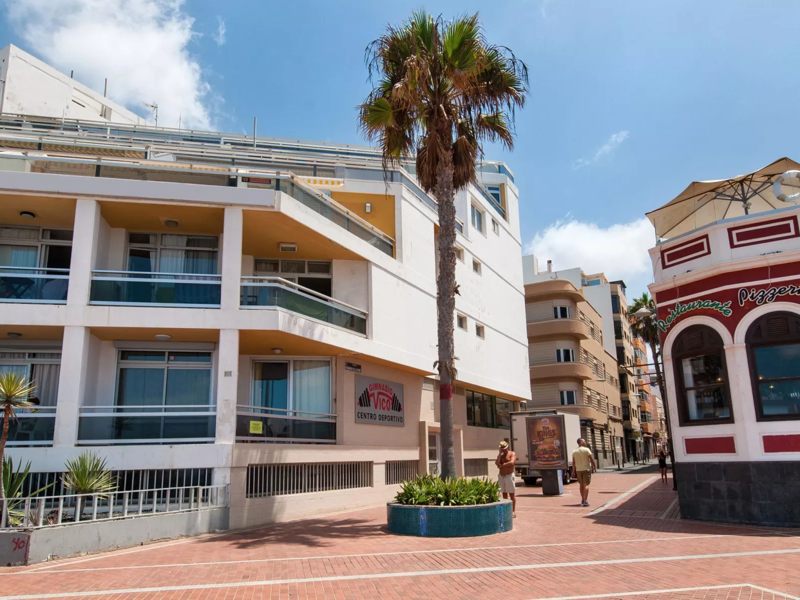 Canteras MC-Outside