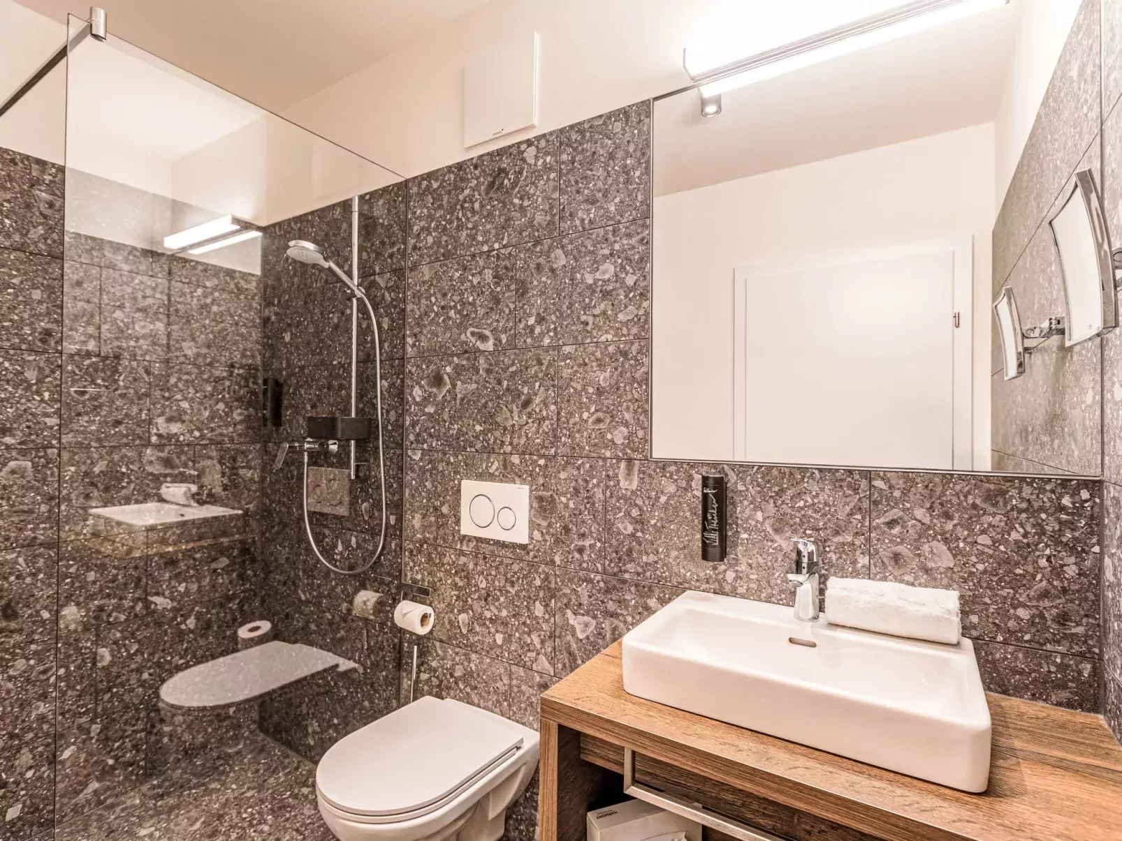 Superior mit 4 Schlafzimmern und Sauna-Dedans