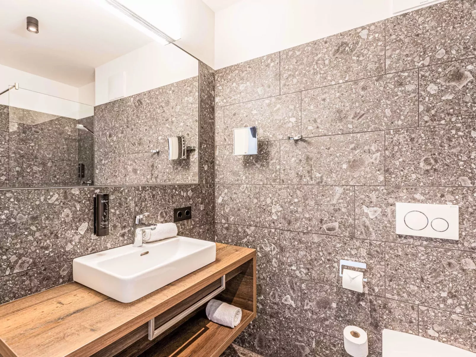Superior mit 4 Schlafzimmern und Sauna-Dedans