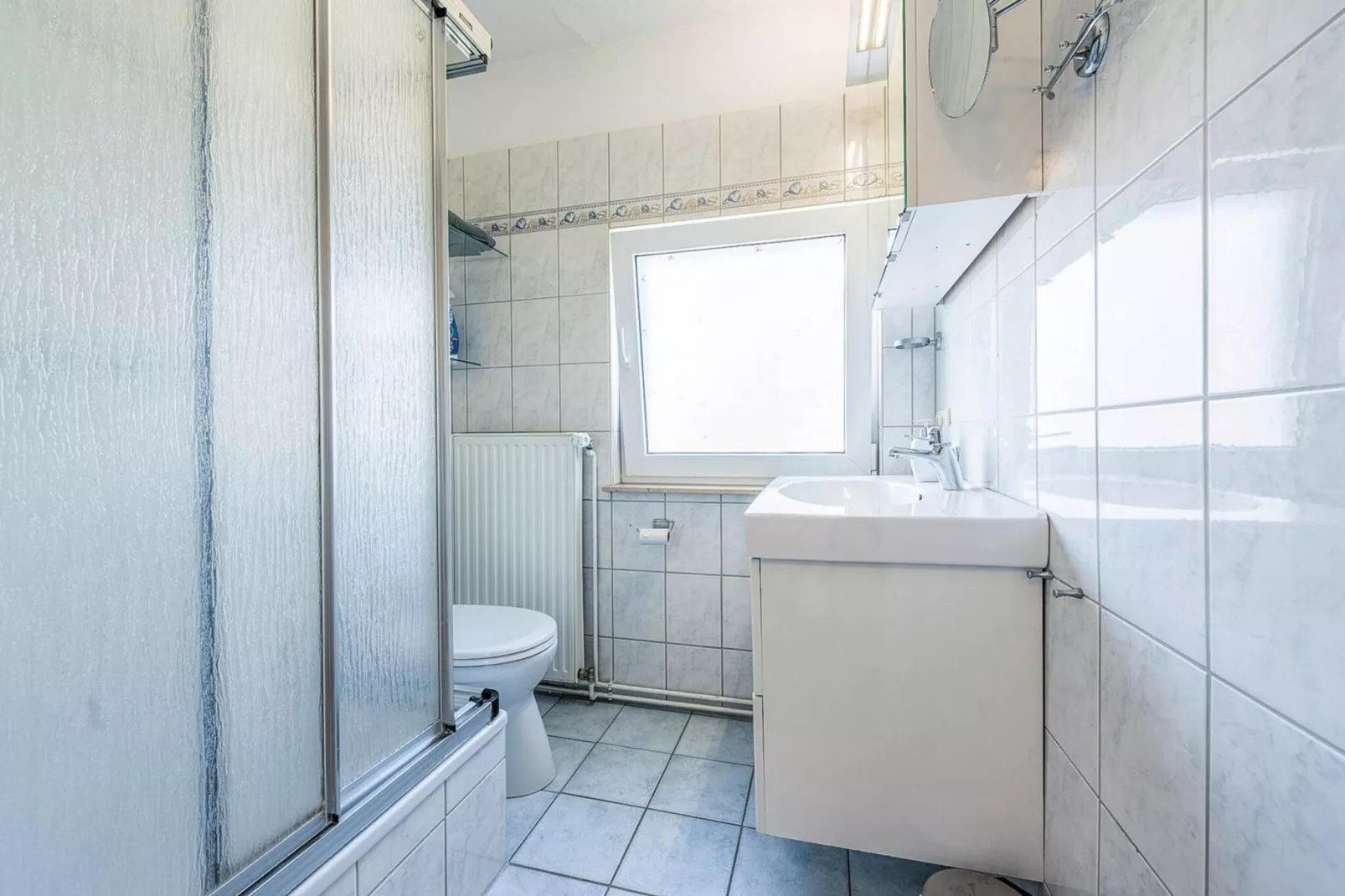 Kleiner Steert 11 b-Bathroom