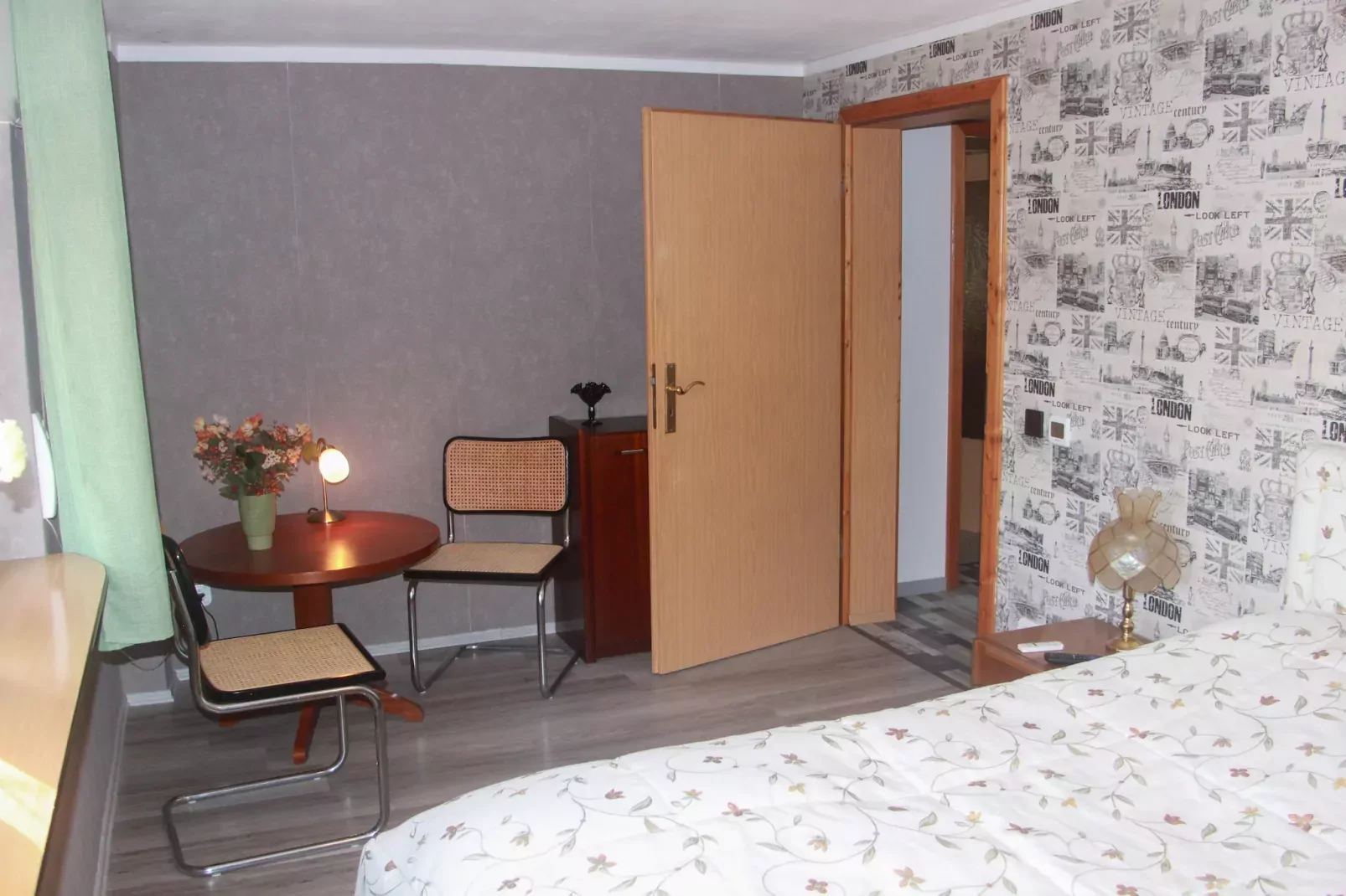 Ferienwohnung Staßfurt-Bedroom
