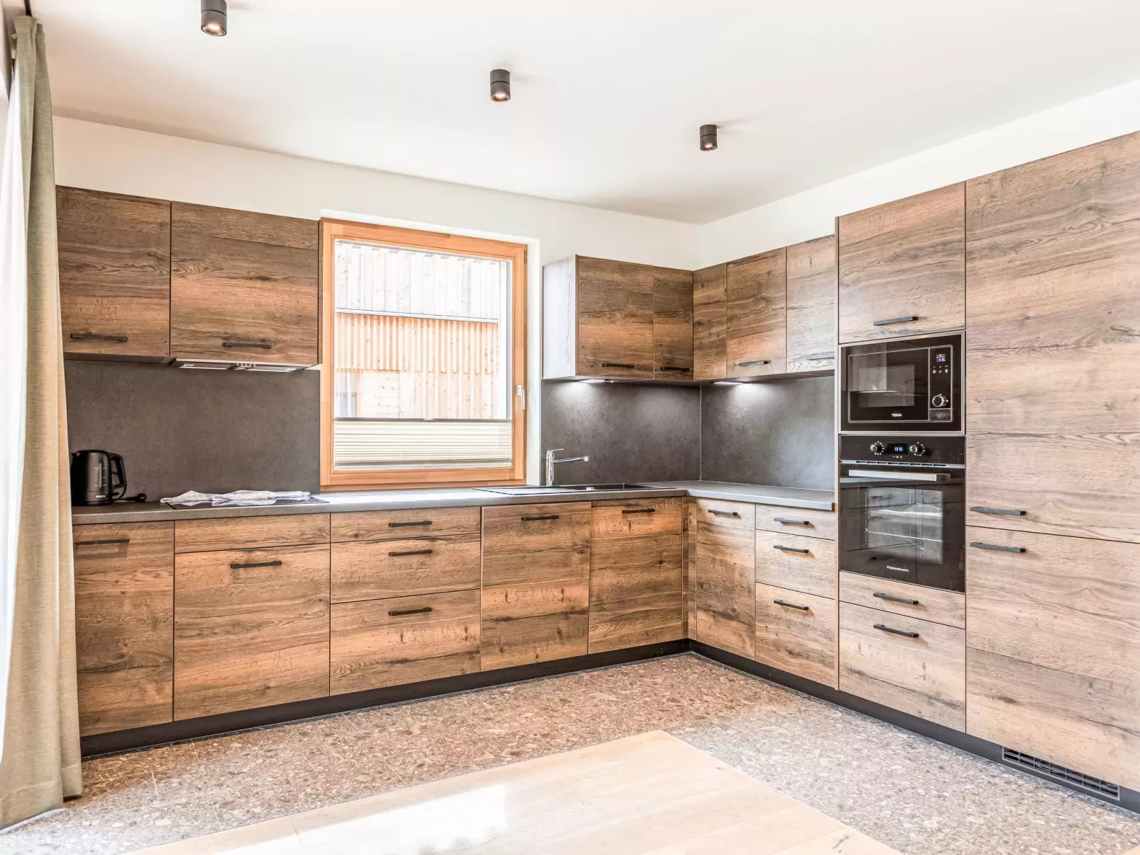 Premium mit 6 Schlafzimmer und Sauna-Drinnen