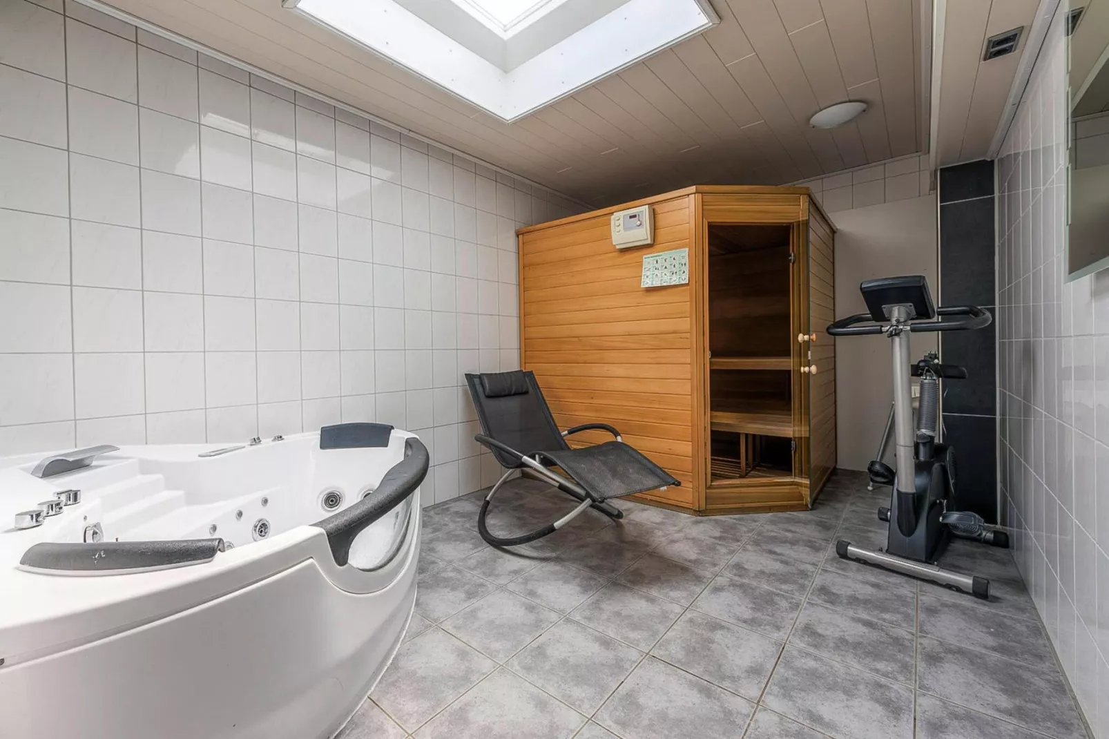 Kleiner Steert 11 b-Recreation room