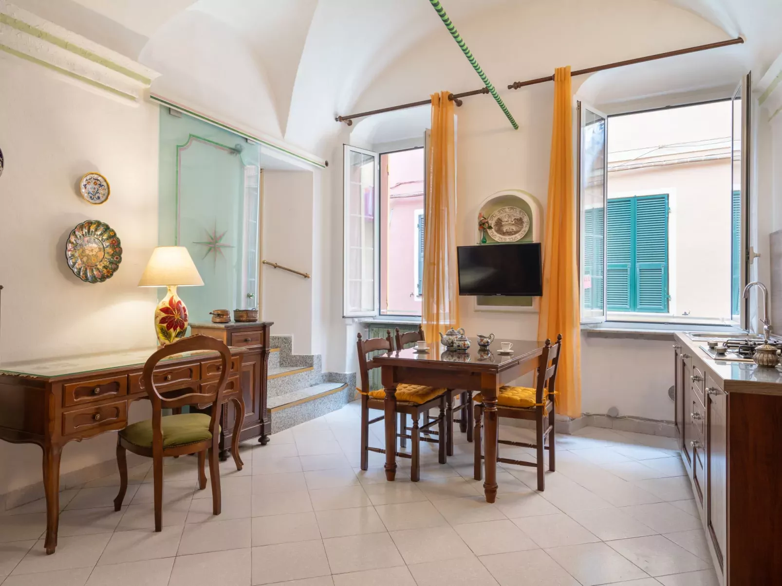 Casa della Mamma-Inside