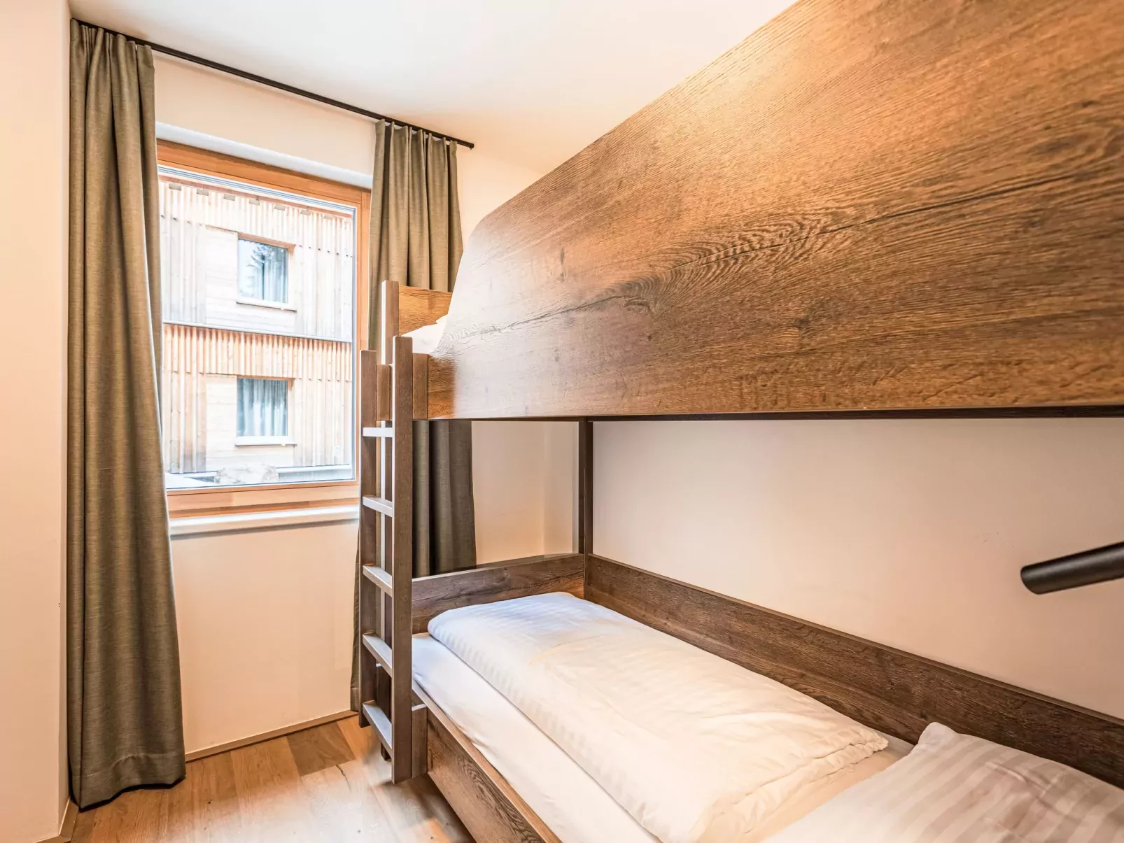 Premium mit 6 Schlafzimmer und Sauna-Drinnen