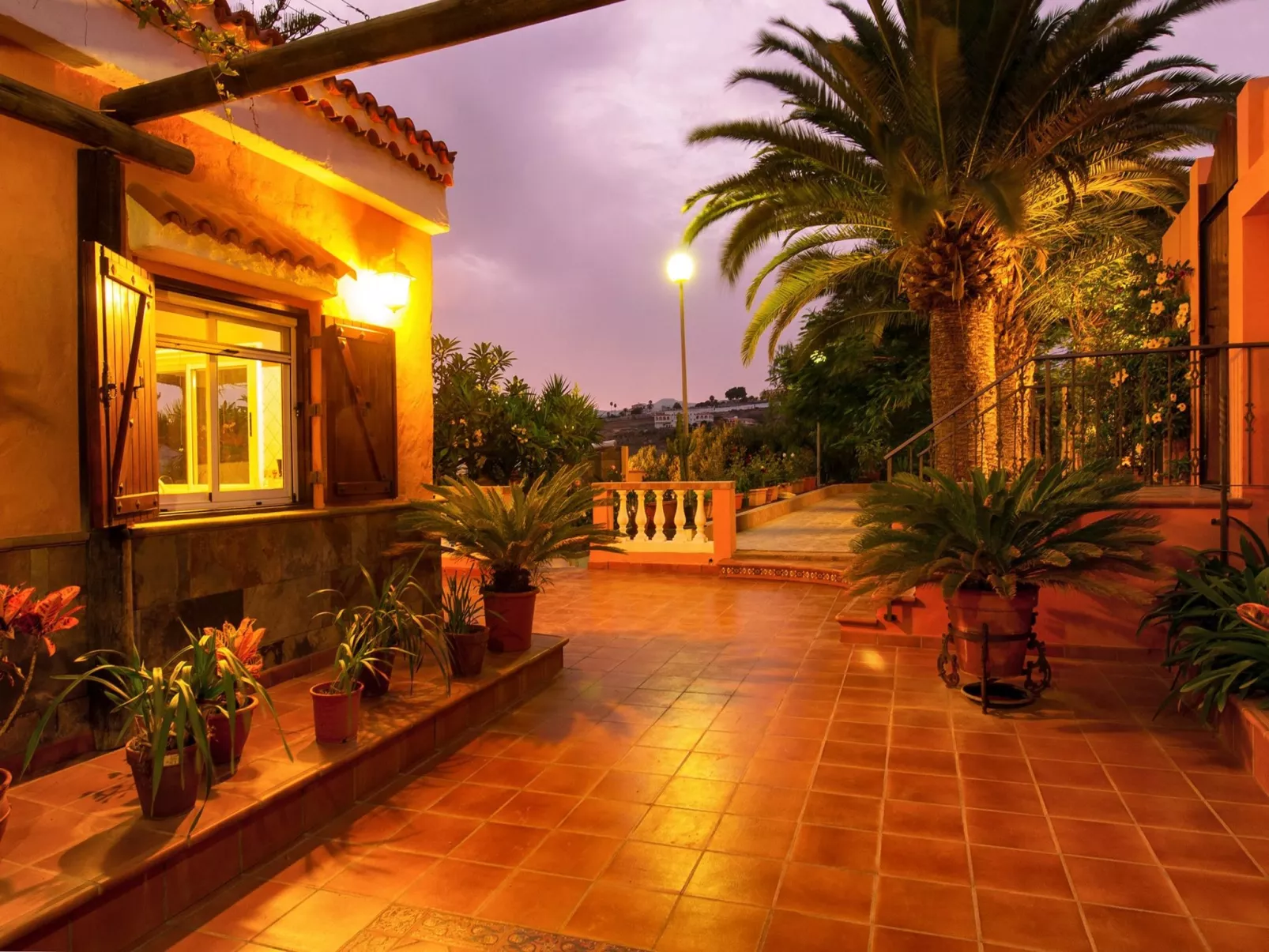 Salobre-Outside