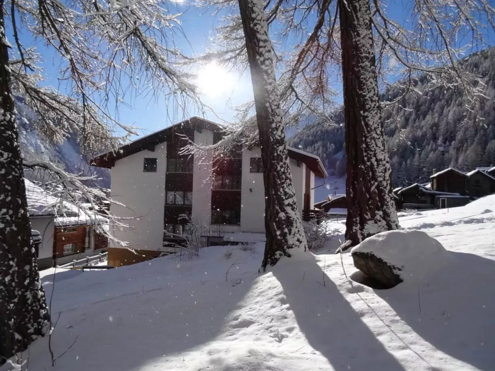 Apartments Carmena-Dehors