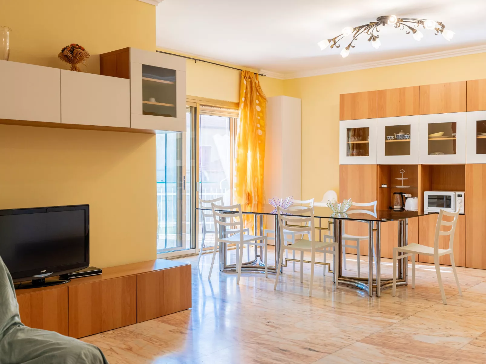 Le Mimose-Inside