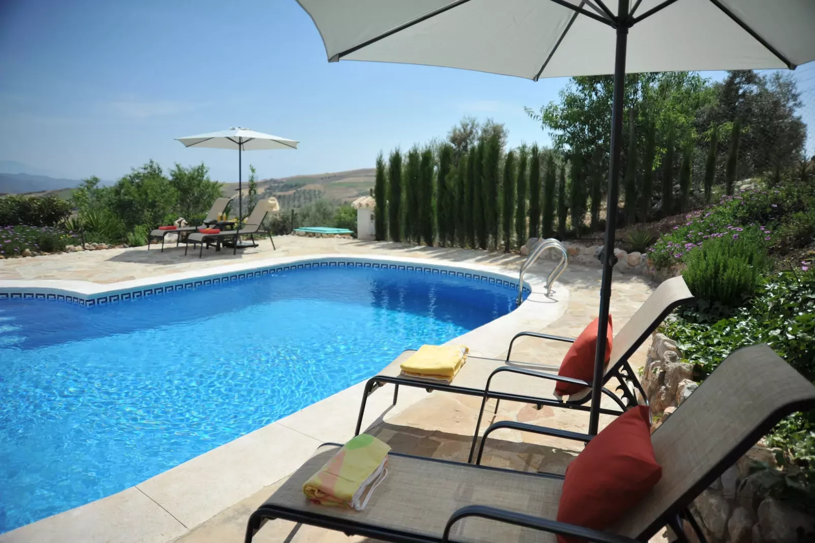La Villa de Gema-Schwimmbad