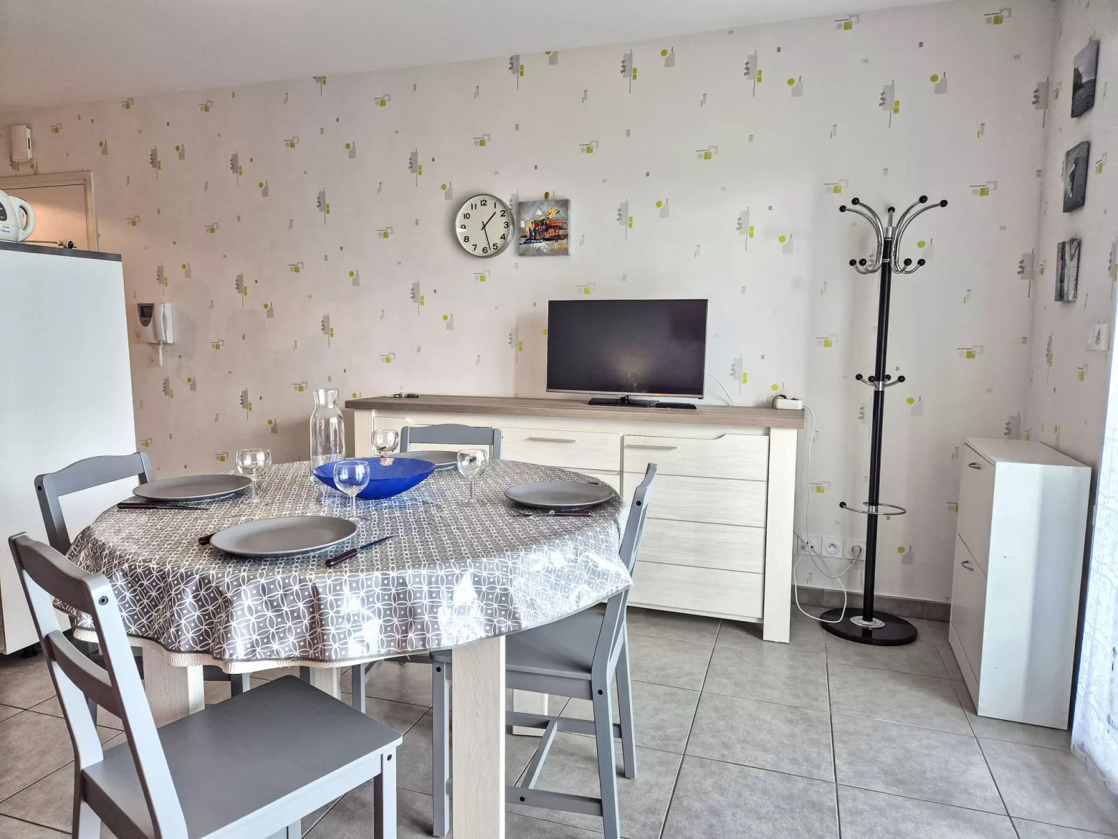 Le Clos Bastille-Inside