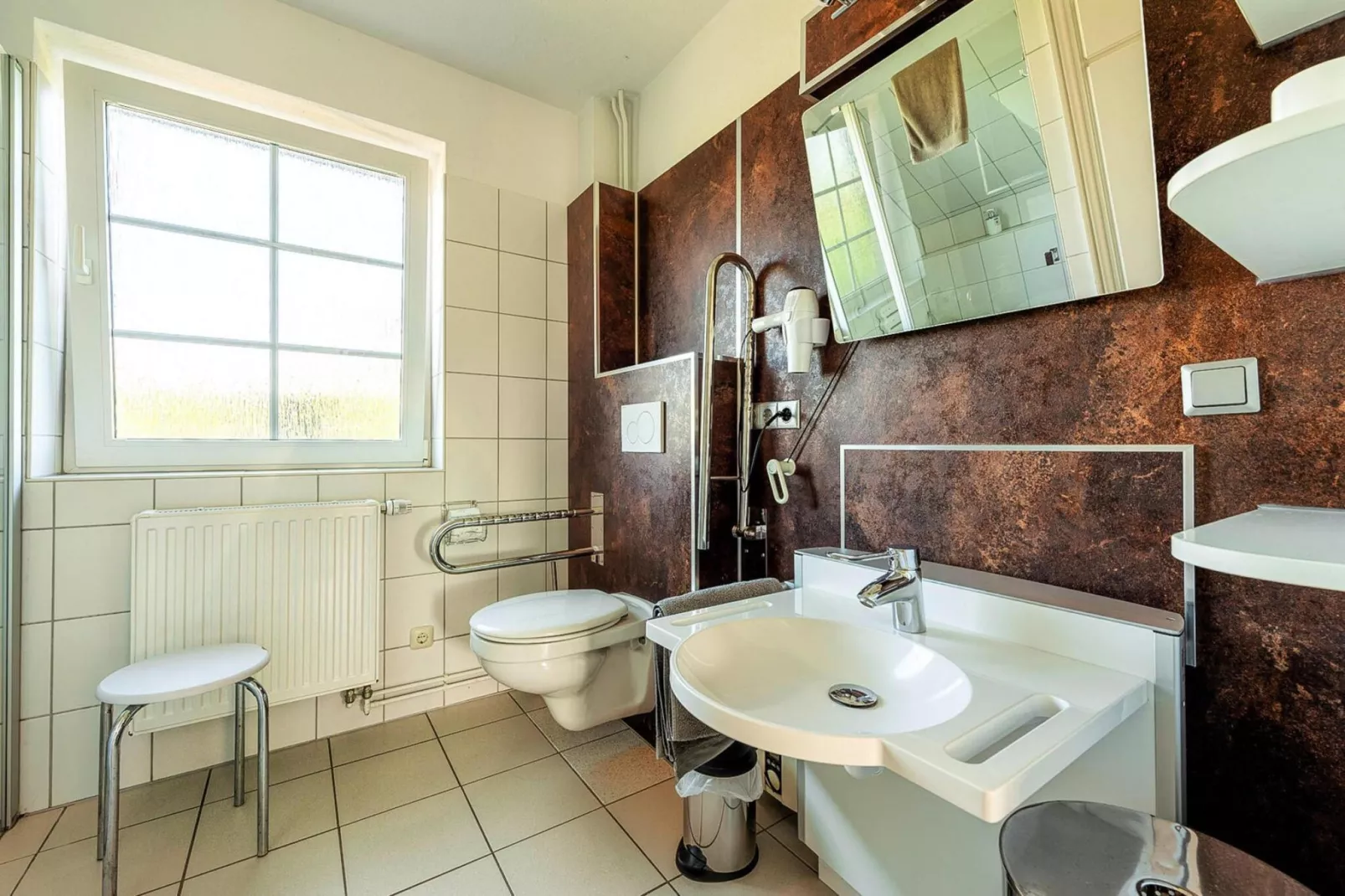 Komfort-Fewo EG 56 qm behindertenfreundlich-Bathroom