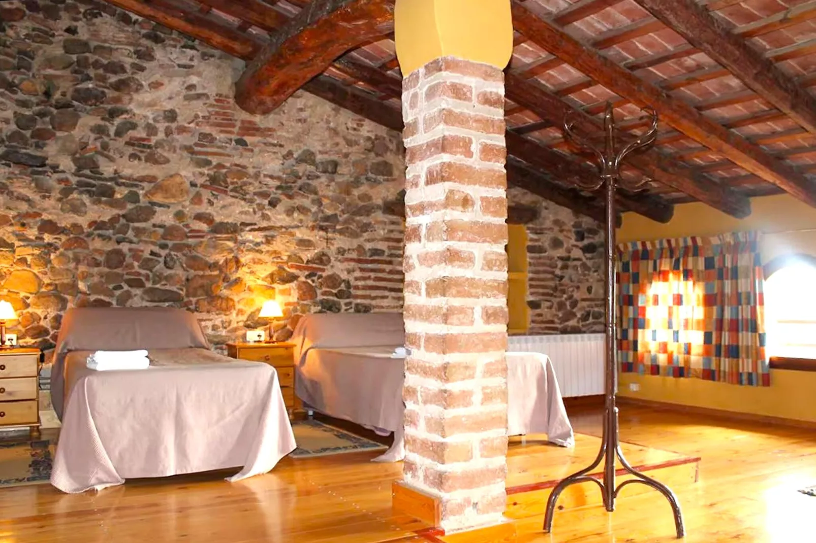 El Mas Groc 16-Bedroom