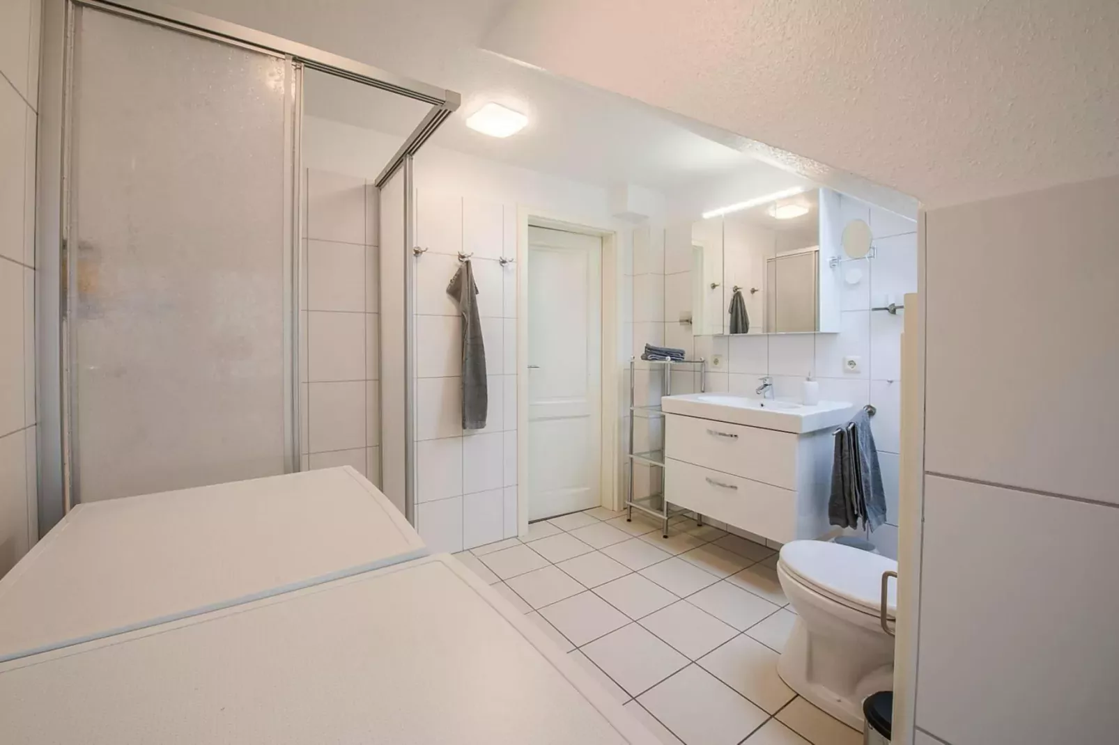 Komfort-Fewo OG 58 qm-Bathroom